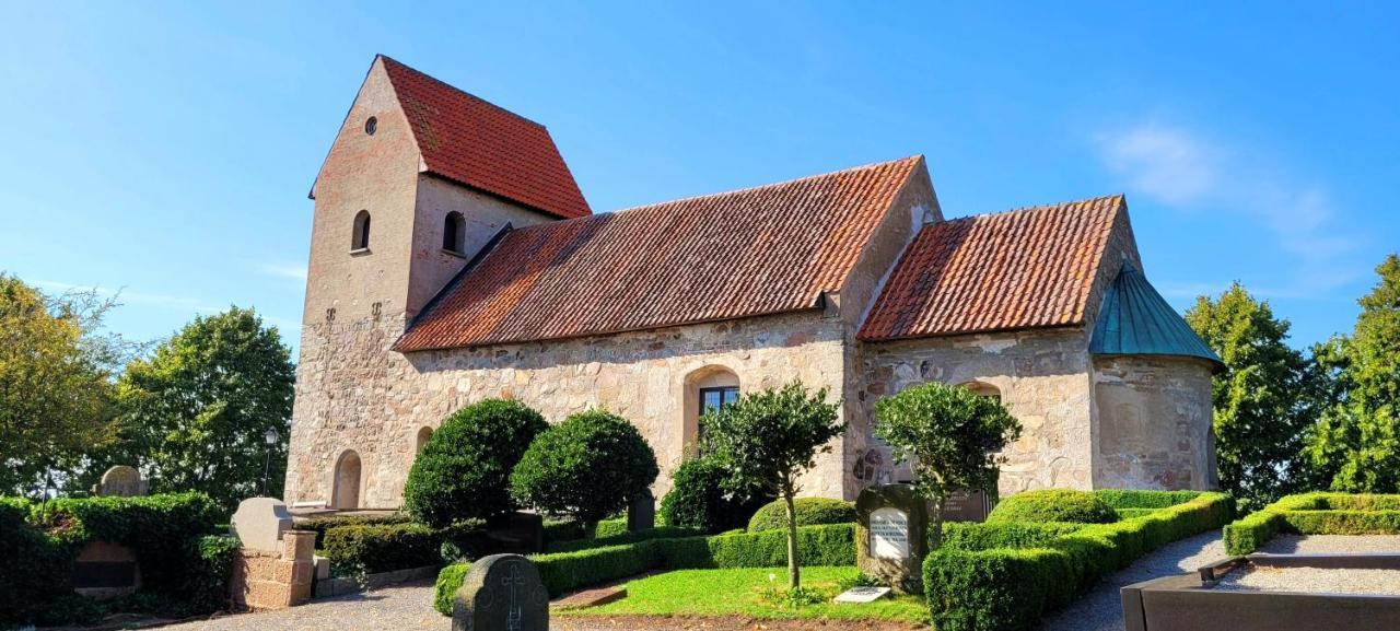 Litet Hus I Mysig By Naera Havet Villa Ystad Eksteriør bilde