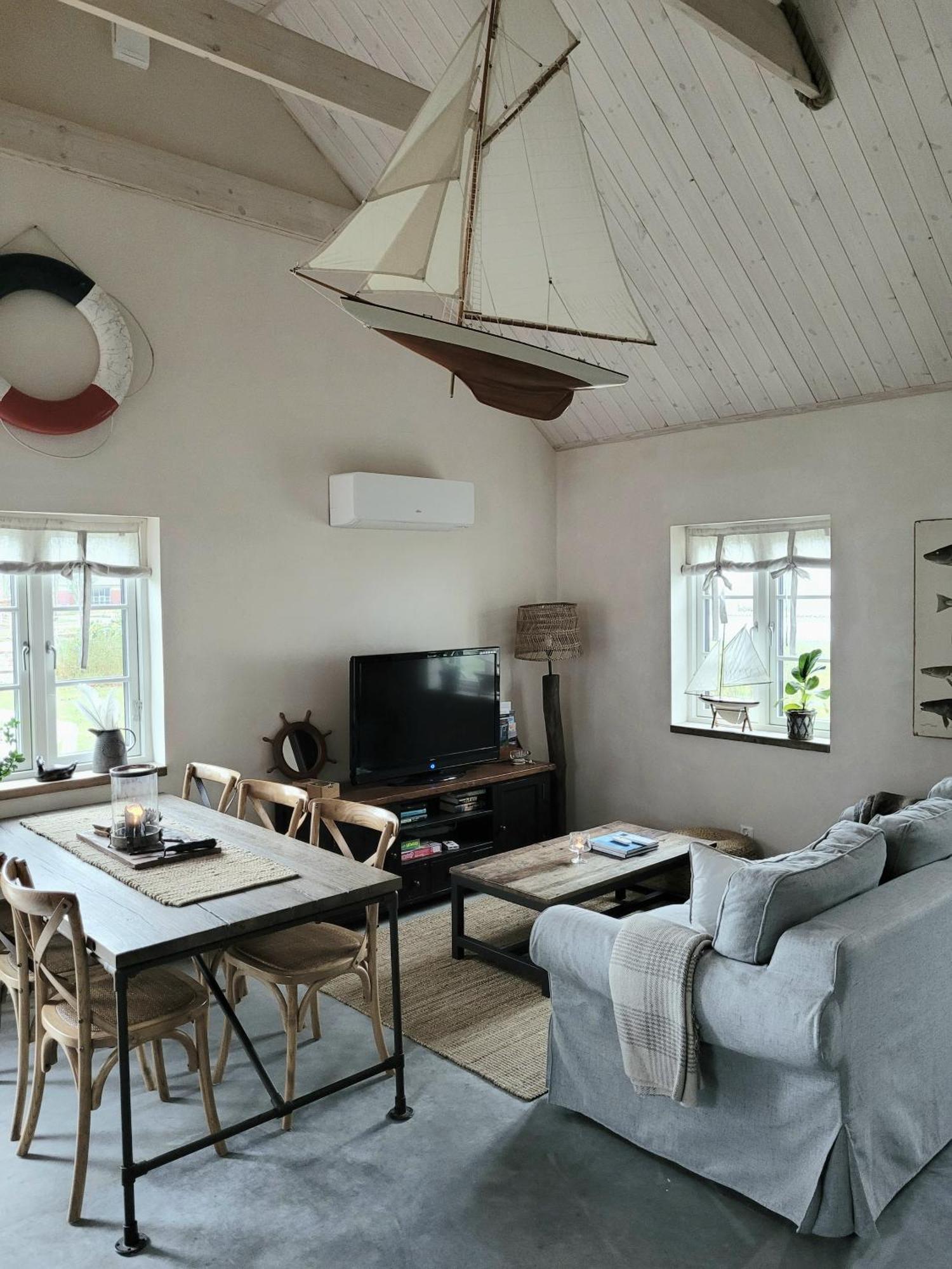 Litet Hus I Mysig By Naera Havet Villa Ystad Eksteriør bilde